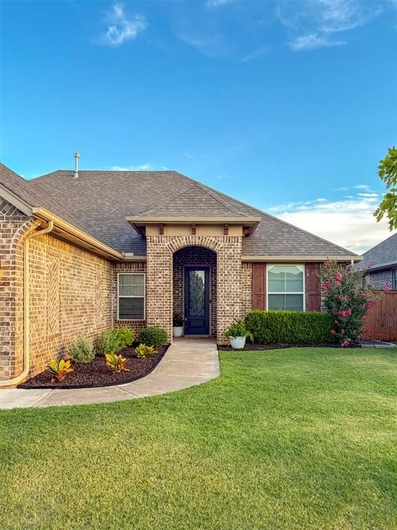 Photo 2 — 8304 NW 159th Street, Edmond, OK 73013