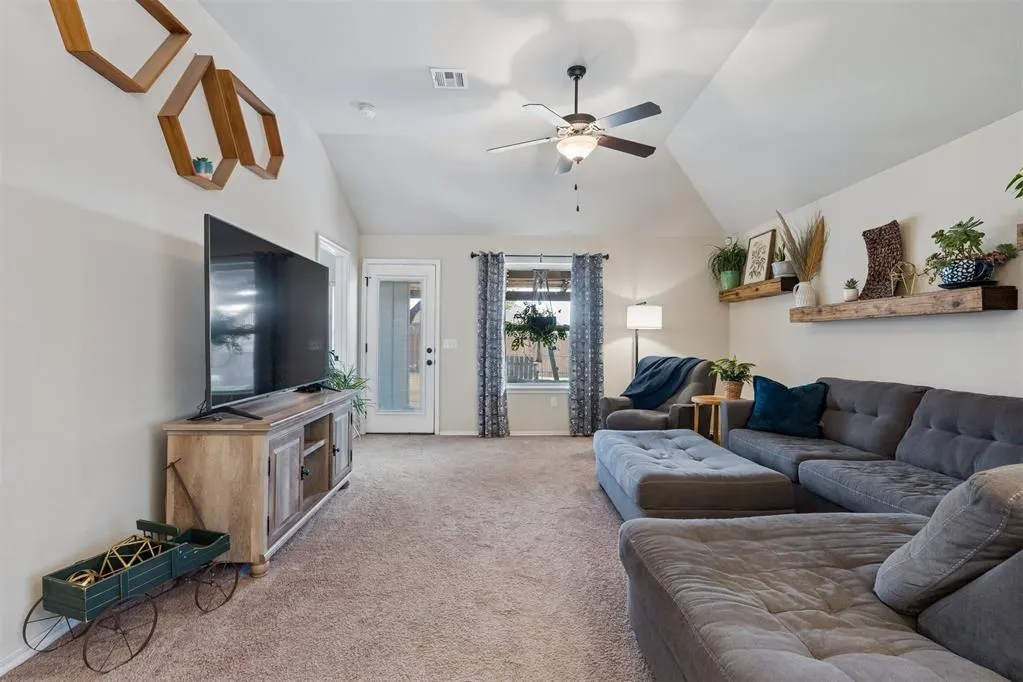 Photo 6 — 11024 NW 95th Street, Yukon, OK 73099