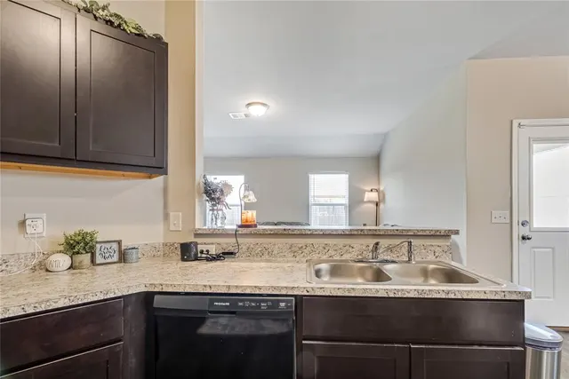 Photo 7 — 532 SE 5th Terrace, Newcastle, OK 73065