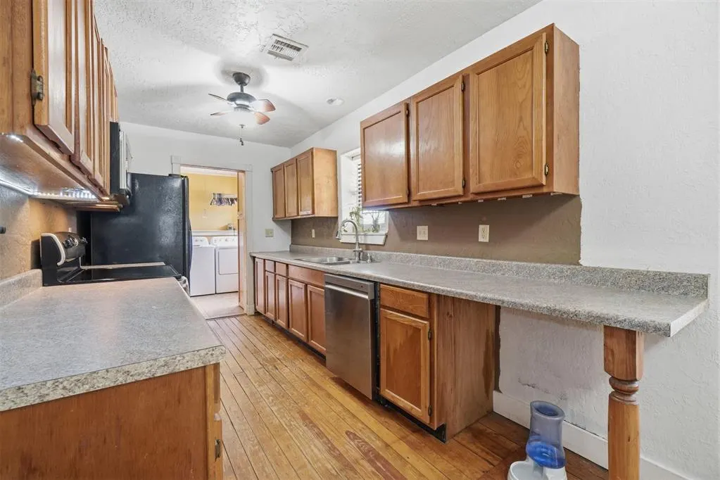 Photo 15 — 30749 N County Road 2030 Road, Granite, OK 73547