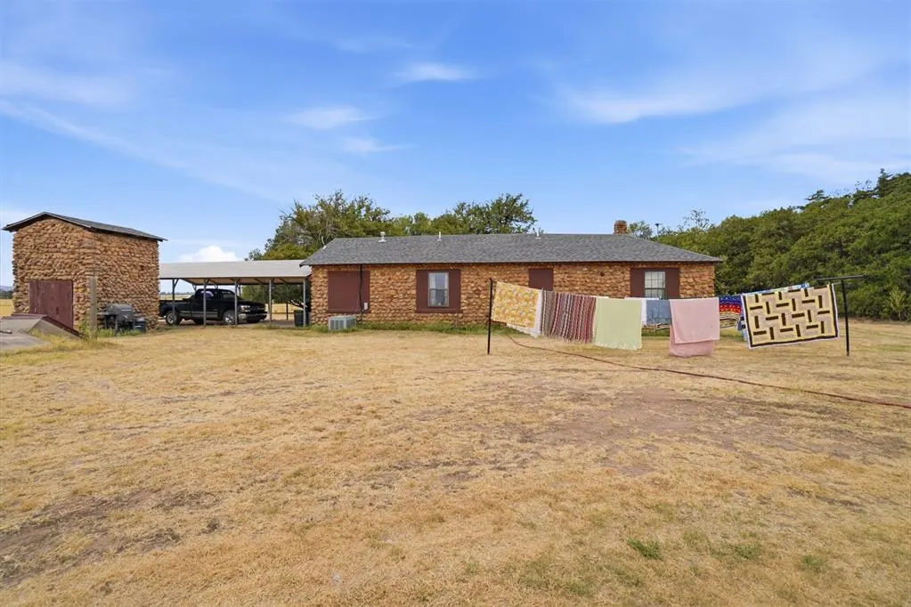 Photo 29 — 30749 N County Road 2030 Road, Granite, OK 73547