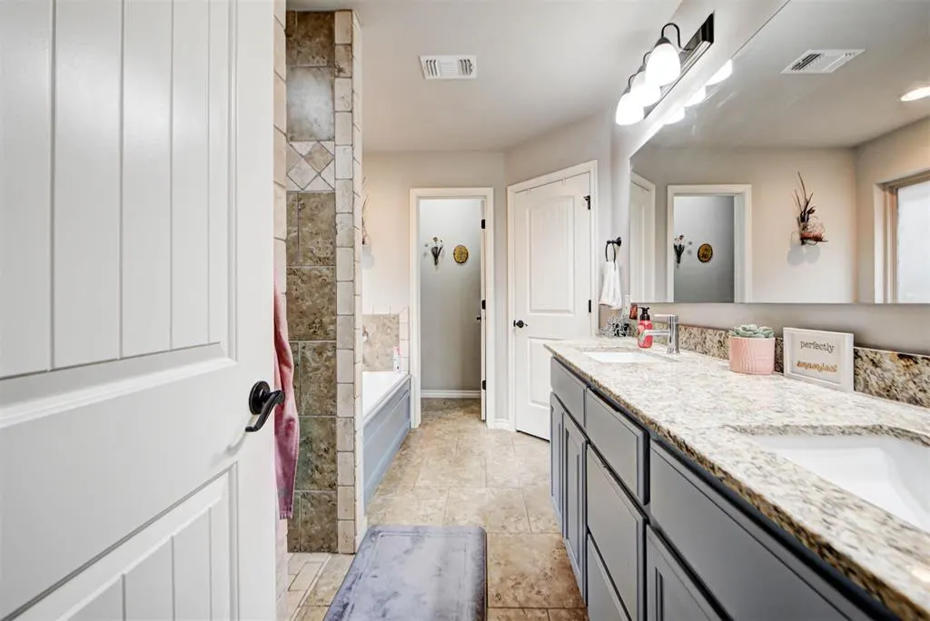 Photo 27 — 7129 NW 145th Street, Oklahoma City, OK 73142
