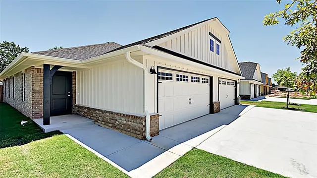 Photo 2 — 4922 Avion Court, Oklahoma City, OK 73135