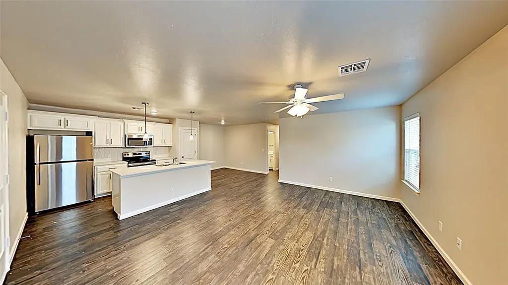 Photo 4 — 4922 Avion Court, Oklahoma City, OK 73135