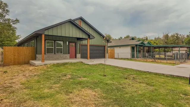 Photo 3 — 325 SE 19th Street, Oklahoma City, OK 73129