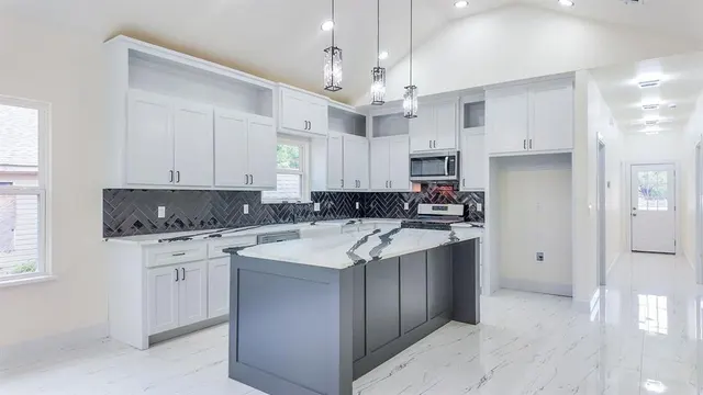 Photo 6 — 325 SE 19th Street, Oklahoma City, OK 73129