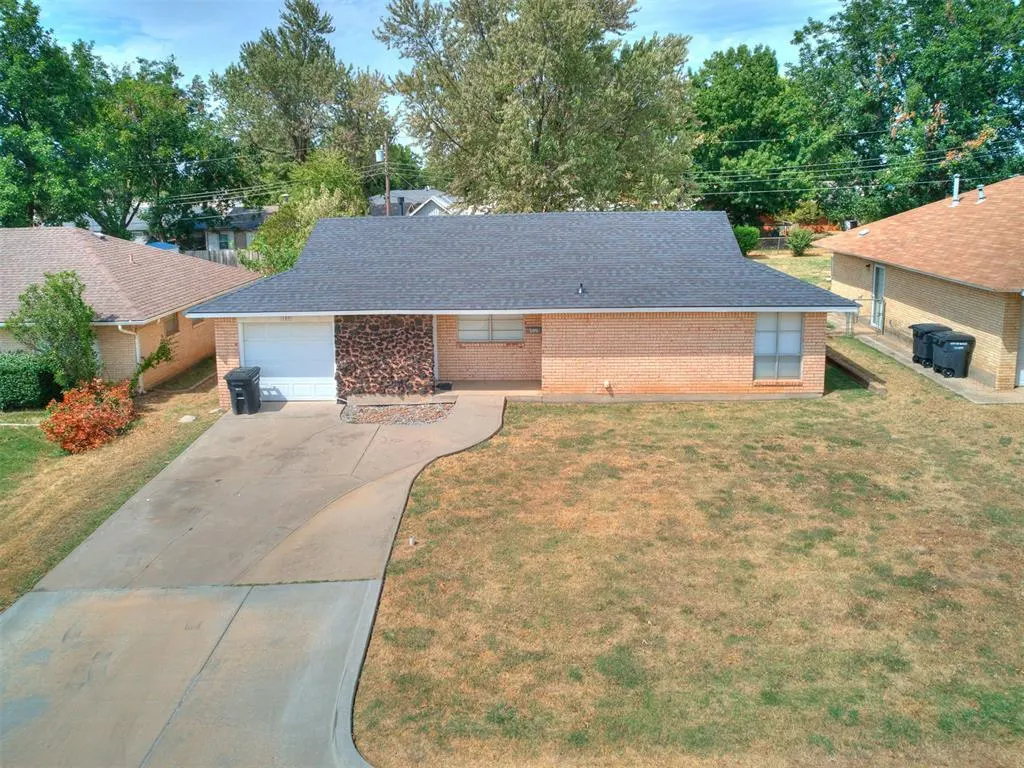 Photo 3 — 109 SW 14th Street, Oklahoma City, OK 73160