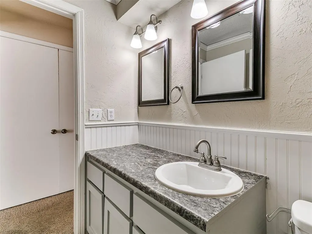 Photo 21 — 109 SW 14th Street, Oklahoma City, OK 73160