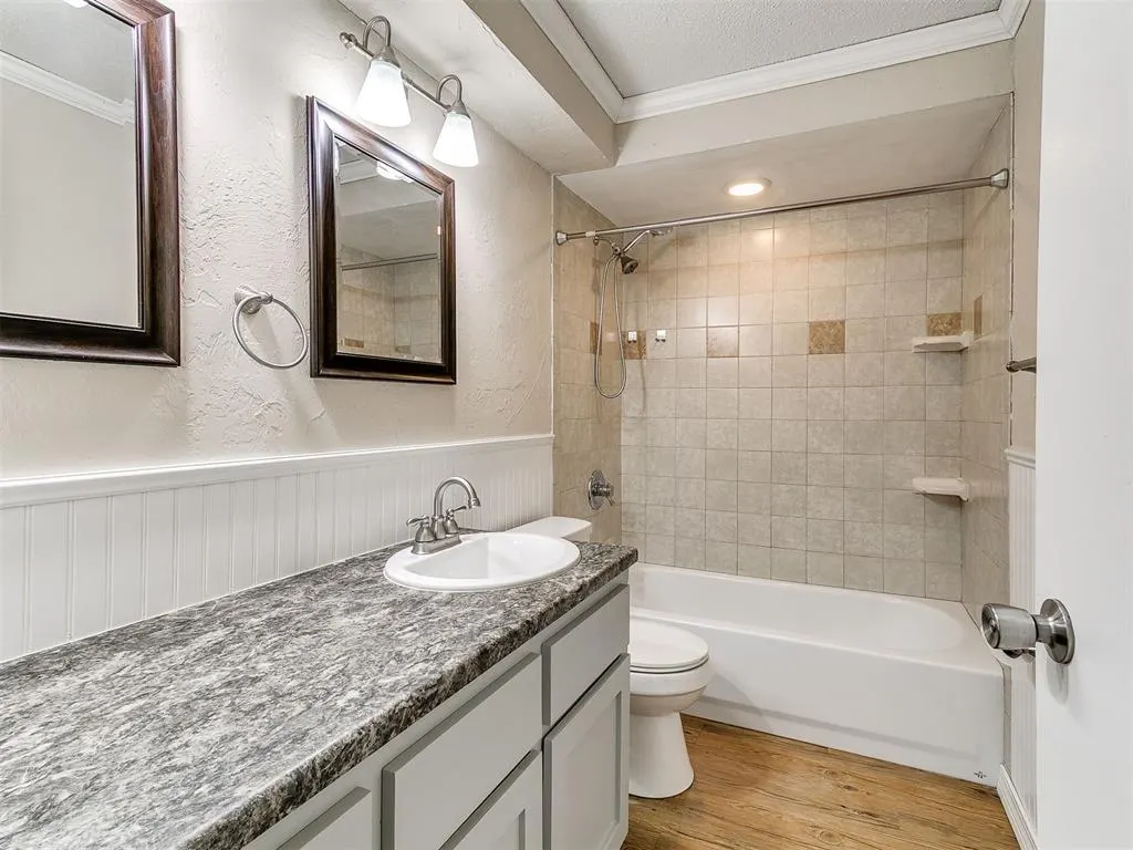 Photo 23 — 109 SW 14th Street, Oklahoma City, OK 73160