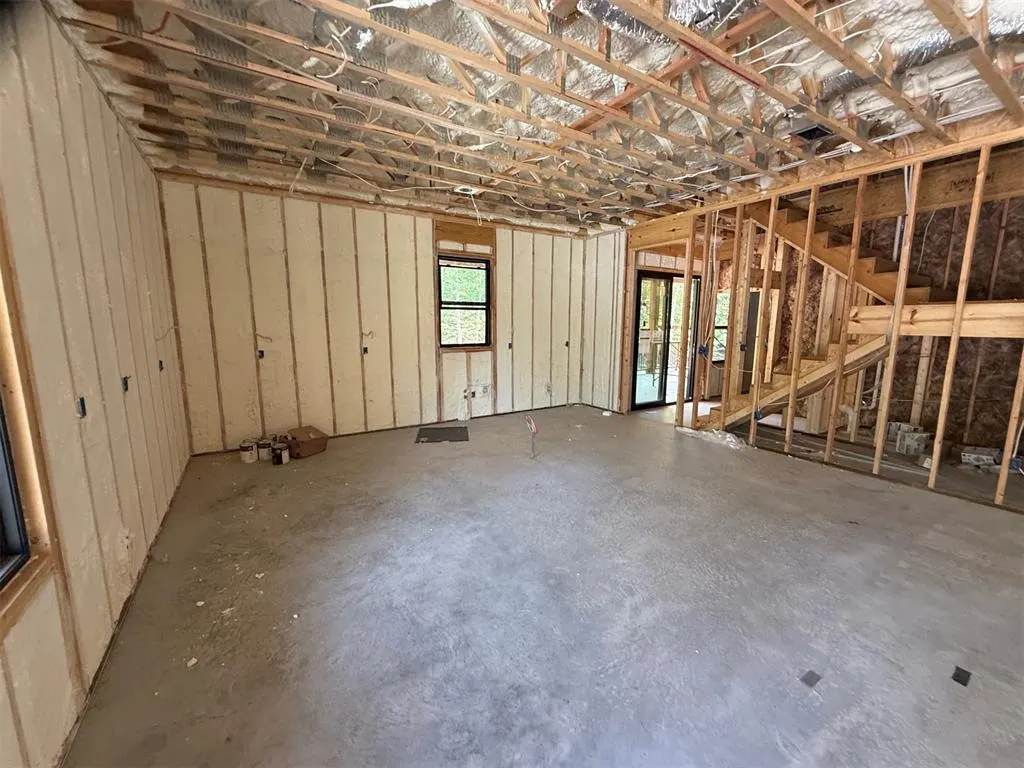 Photo 5 — 134 Turning Wood Court, Broken Bow, OK 74728