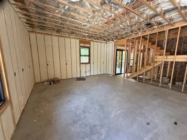 Photo 5 — 134 Turning Wood Court, Broken Bow, OK 74728