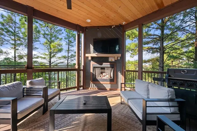Photo 6 — 300 Evergreen Vista Loop, Broken Bow, OK 74728