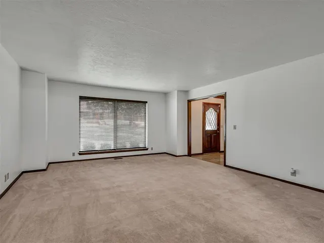 Photo 4 — 3213 Adobe Drive, Edmond, OK 73013