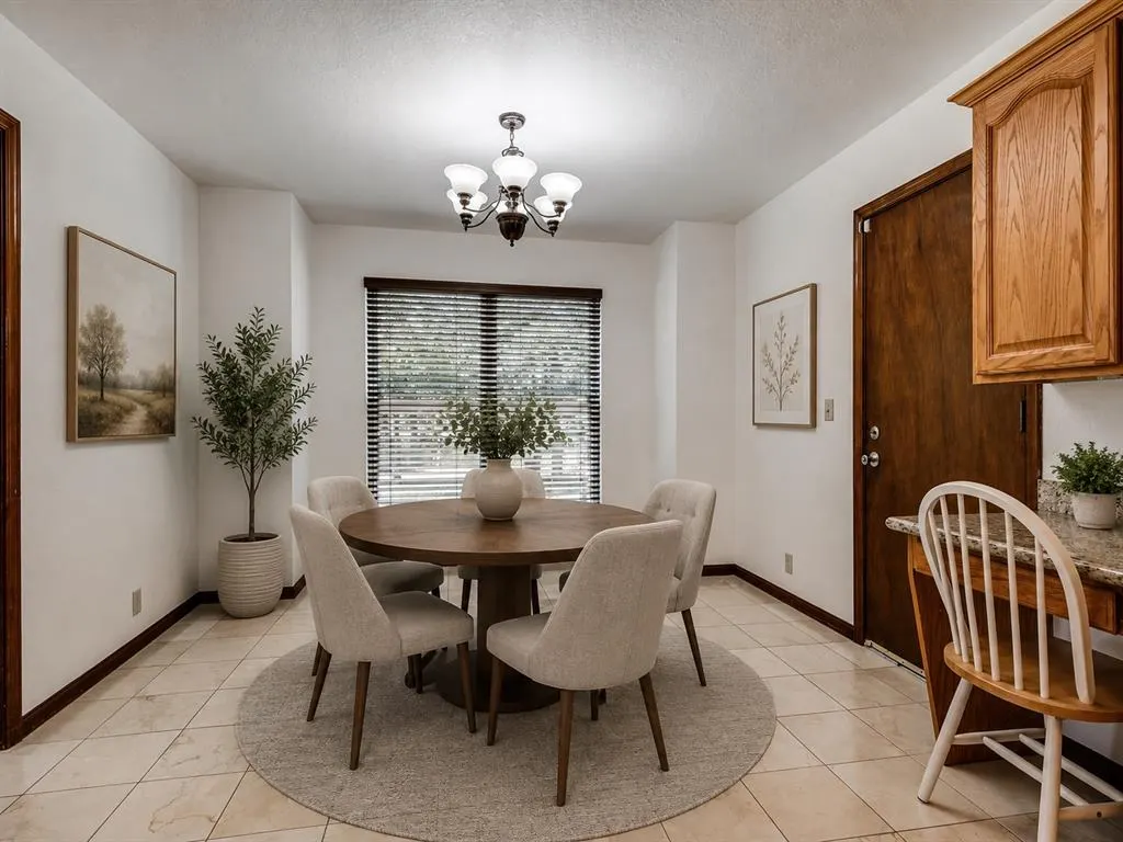 Photo 9 — 3213 Adobe Drive, Edmond, OK 73013