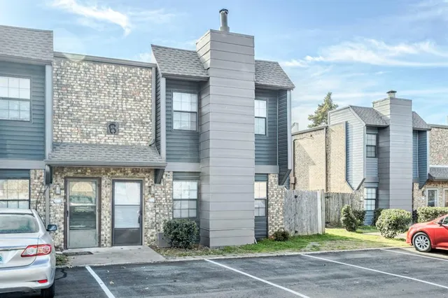 Photo 2 — 401 SE 12th Avenue 137, Norman, OK 73071