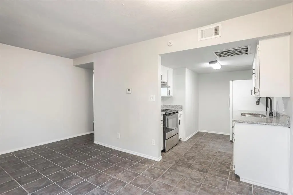 Photo 13 — 401 SE 12th Avenue 137, Norman, OK 73071