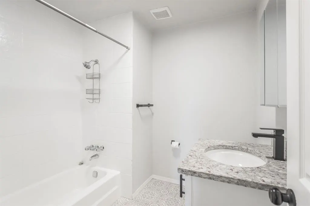 Photo 15 — 401 SE 12th Avenue 137, Norman, OK 73071