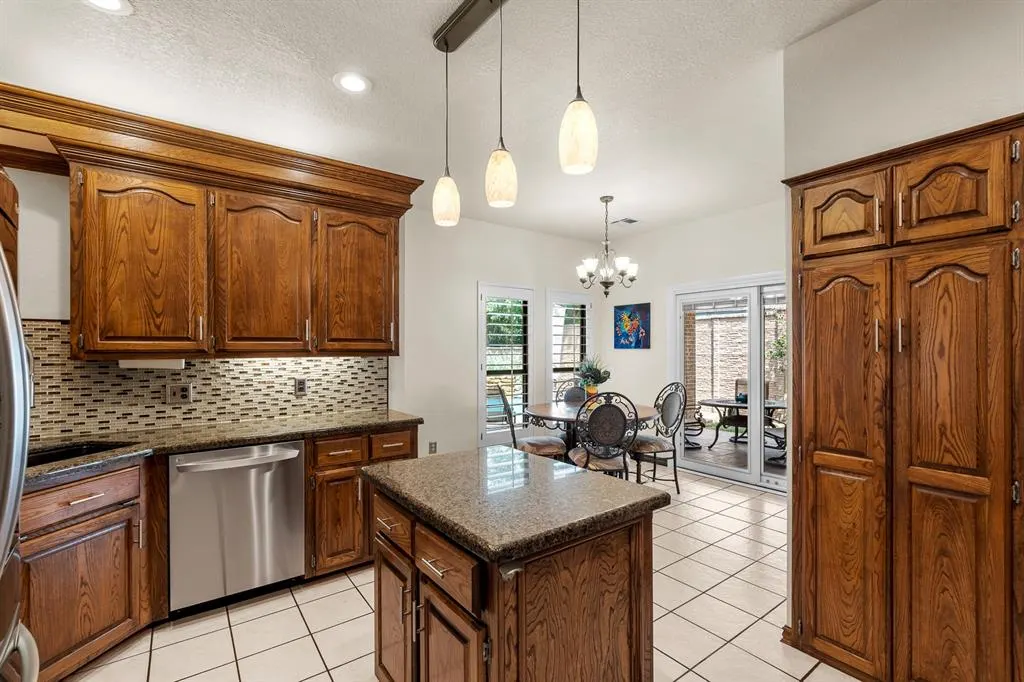 Photo 12 — 11913 Chelsea Chase, Oklahoma City, OK 73170