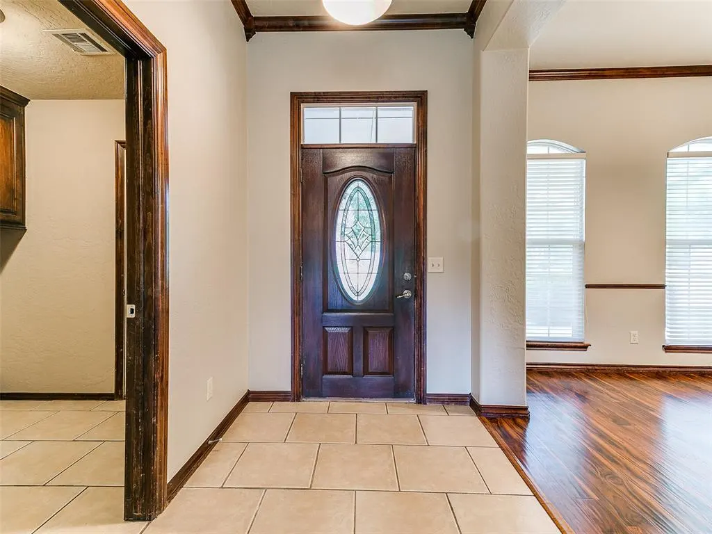 Photo 4 — 309 E Richmond Terrace, Mustang, OK 73064