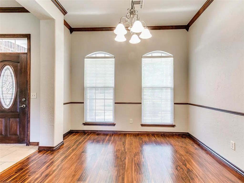 Photo 5 — 309 E Richmond Terrace, Mustang, OK 73064