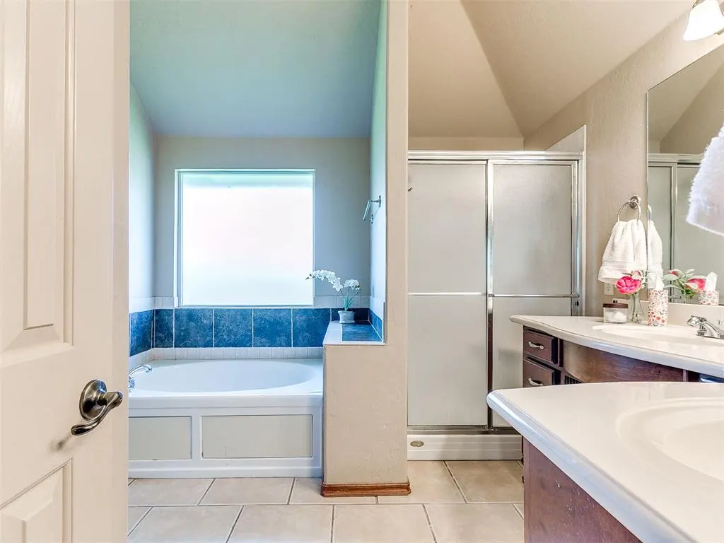 Photo 12 — 309 E Richmond Terrace, Mustang, OK 73064