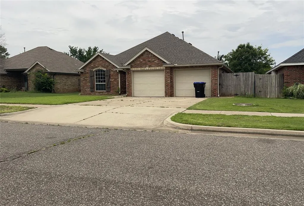 Photo 3 — 1412 Lexi Lane, Noble, OK 73068