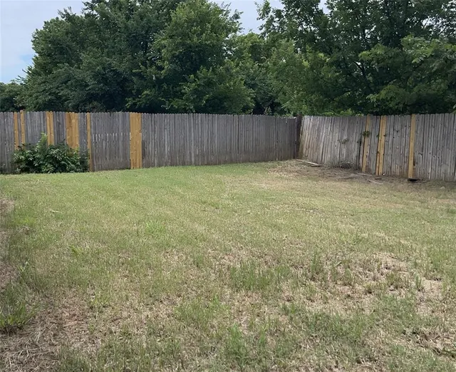 Photo 4 — 1412 Lexi Lane, Noble, OK 73068
