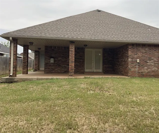 Photo 6 — 1412 Lexi Lane, Noble, OK 73068