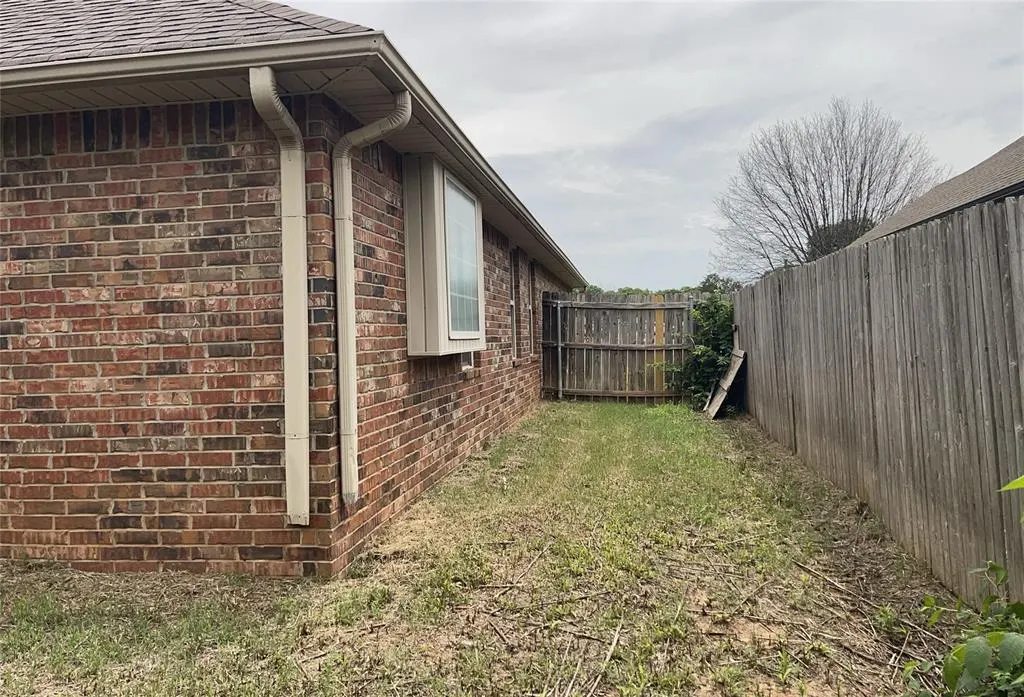 Photo 7 — 1412 Lexi Lane, Noble, OK 73068