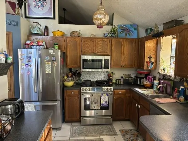 Photo 2 — 517 NW 170th Street, Edmond, OK 73012