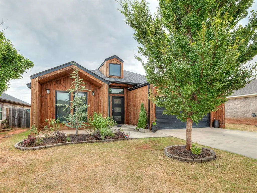 Photo 2 — 3113 Montane Court, Norman, OK 73069