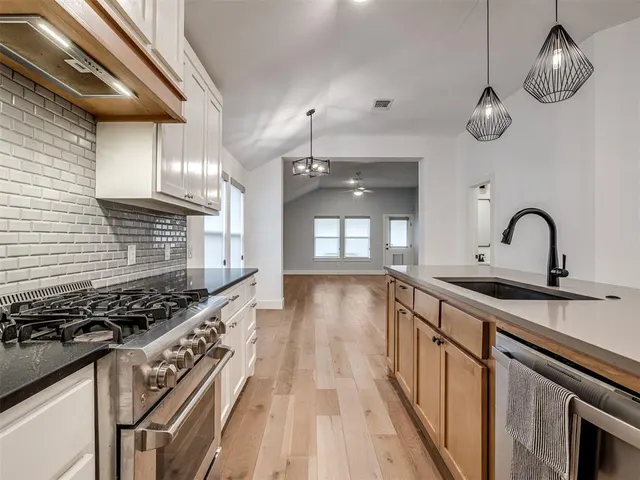 Photo 8 — 3113 Montane Court, Norman, OK 73069