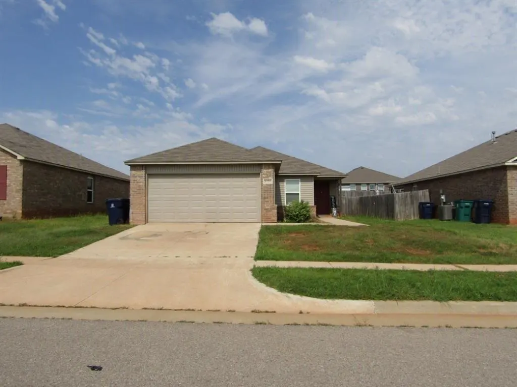 Front exterior — 9721 High Noon Road, Yukon, OK 73099