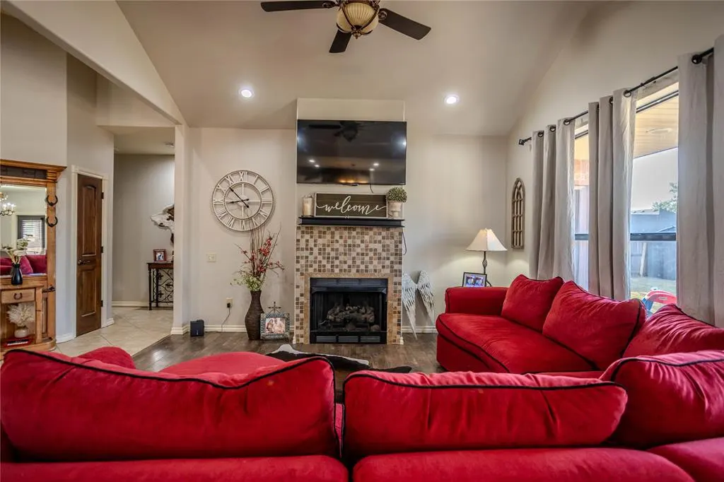 Photo 10 — 2200 Stratta Drive, Weatherford, OK 73096