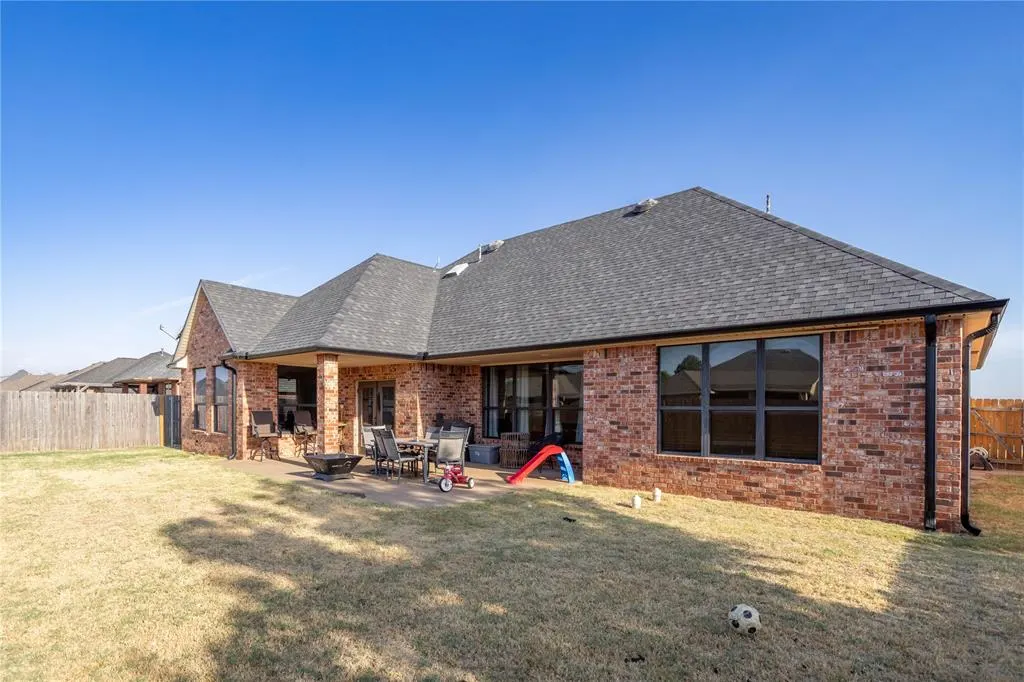 Photo 35 — 2200 Stratta Drive, Weatherford, OK 73096