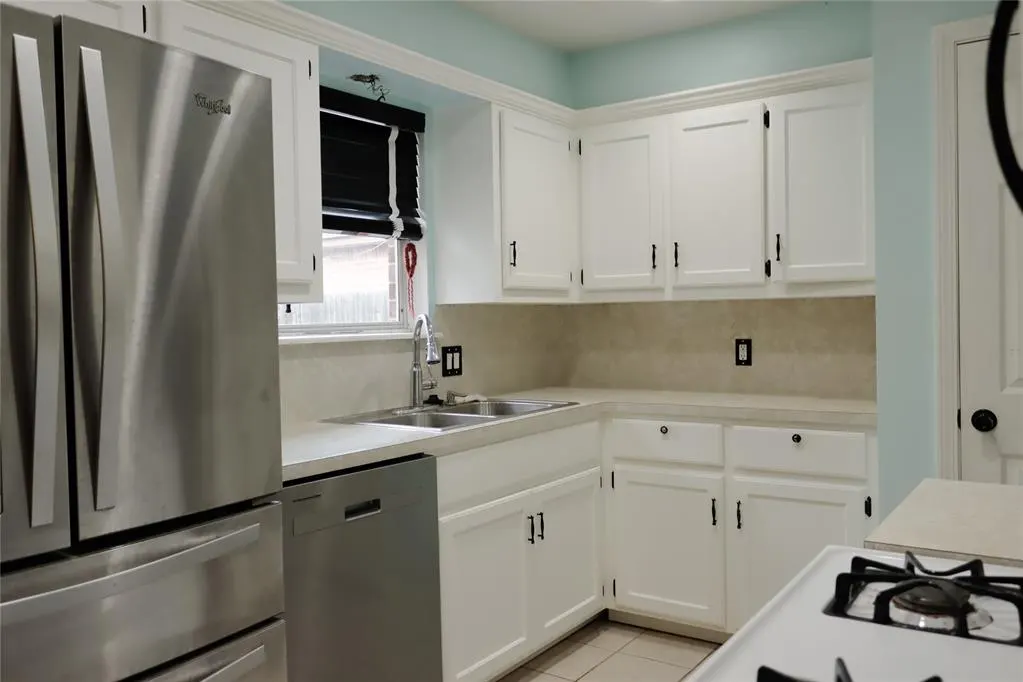 Photo 18 — 916 N Windermere Drive, Oklahoma City, OK 73160