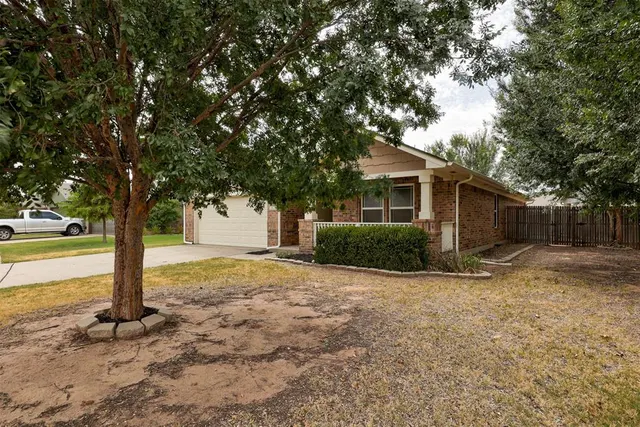 Photo 4 — 2616 Ga Zump Drive, Norman, OK 73069