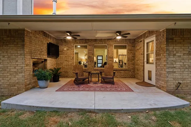 Photo 3 — 8008 Mimosa Drive, Edmond, OK 73034