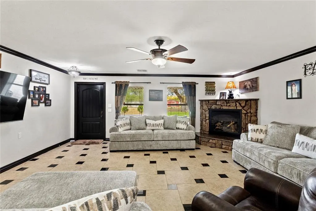 Photo 6 — 217 N Pioneer Street, Fort Cobb, OK 73038