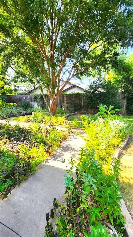 Photo 37 — 517 S Flood Avenue, Norman, OK 73069