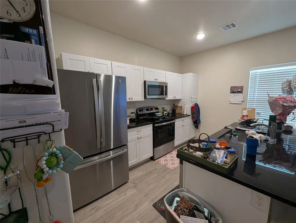 Photo 5 — 431 NW 116th Street, Oklahoma City, OK 73114