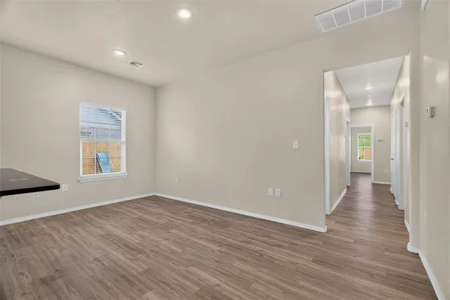 Photo 8 — 431 NW 116th Street, Oklahoma City, OK 73114