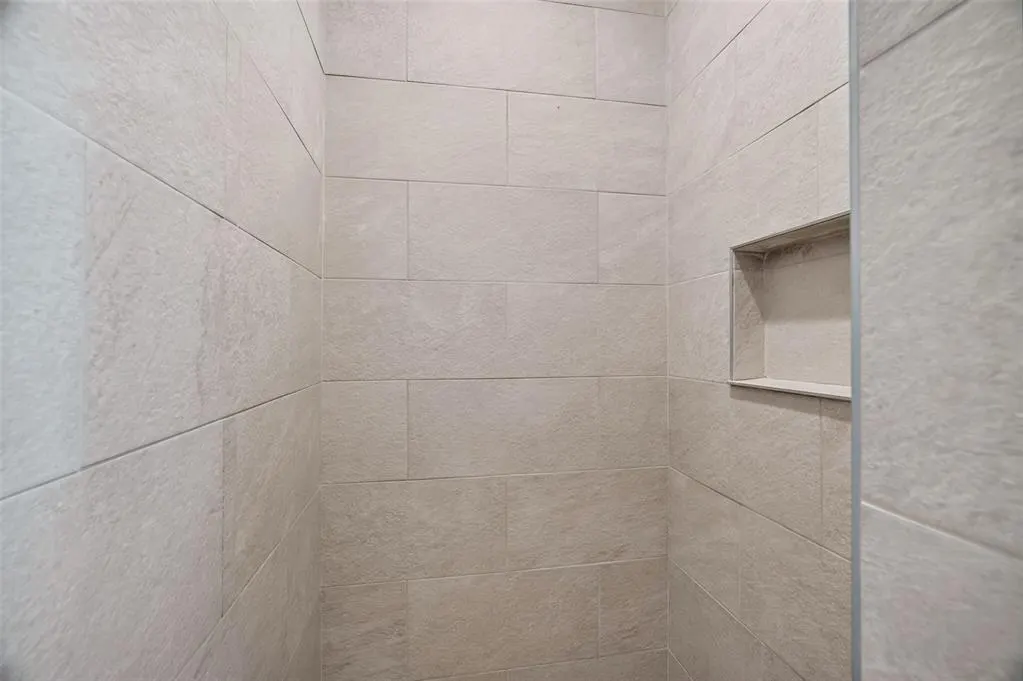 Photo 17 — 431 NW 116th Street, Oklahoma City, OK 73114