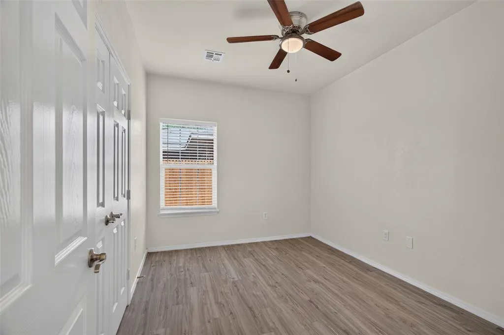 Photo 18 — 431 NW 116th Street, Oklahoma City, OK 73114