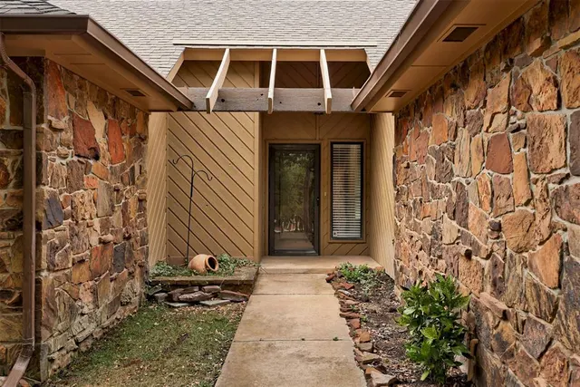 Photo 4 — 5611 Covey Run Drive, Edmond, OK 73034