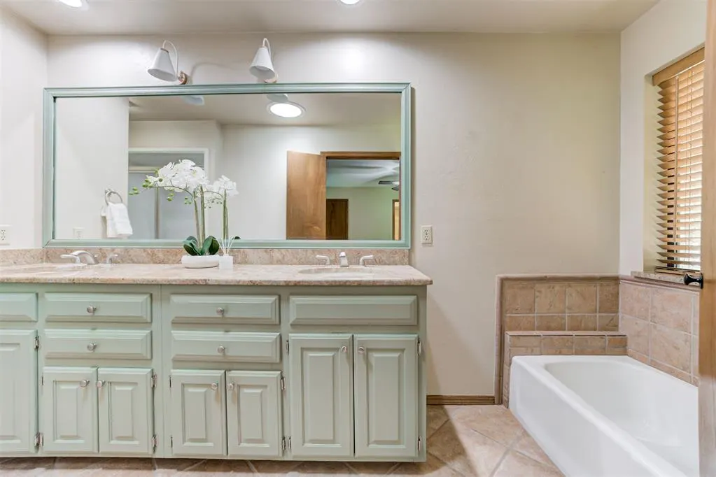 Photo 25 — 5611 Covey Run Drive, Edmond, OK 73034