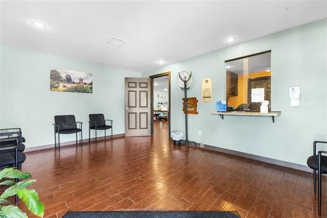 Photo 5 — 424 N State Street, Weatherford, OK 73096