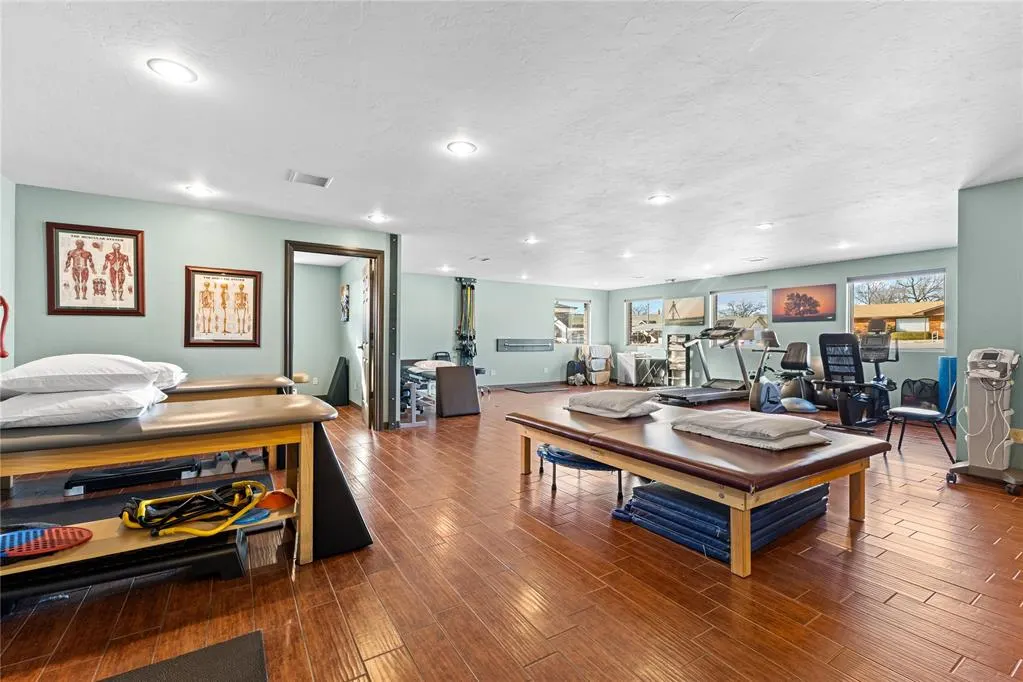 Photo 10 — 424 N State Street, Weatherford, OK 73096