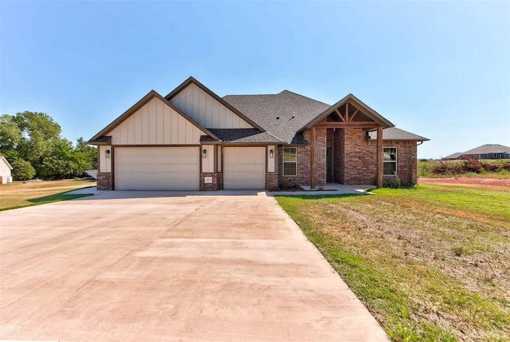 Front exterior — 2003 Leo Court, Blanchard, OK 73010