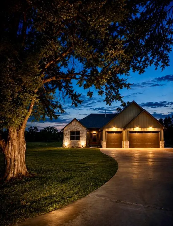 Front exterior — 11401 E Draper Avenue, Choctaw, OK 73020